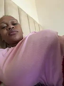 Stripchat Watch Live Sex Cams of BonnyMolhada