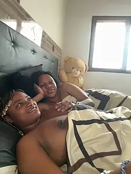 Stripchat Sex Cam of BonnyMolhada