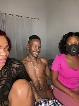 Stripchat Free Live Porn of BonnyMolhada