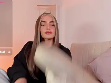 Stripchat Best Webcam of KittySkirtt1