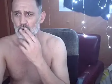 Stripchat Adult Video Chat of Lia_Y_PatrickX