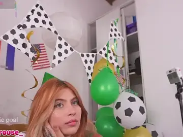 Stripchat Best live sex cam show of YunoRose_