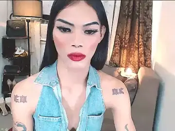 Stripchat Sex Cam of yoursexyasiantsxx