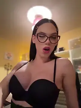 Stripchat Watch Live Sex Cams of Carlita_cute