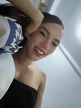 Stripchat Sex Cam of Carlita_cute