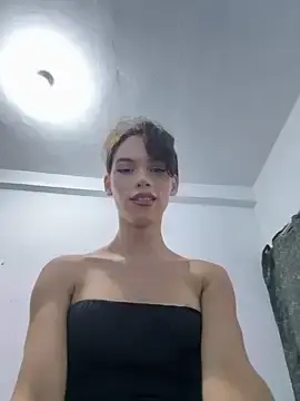 Stripchat Sex Cam of Carlita_cute