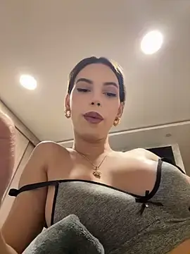 Stripchat Free Live Porn of Carlita_cute