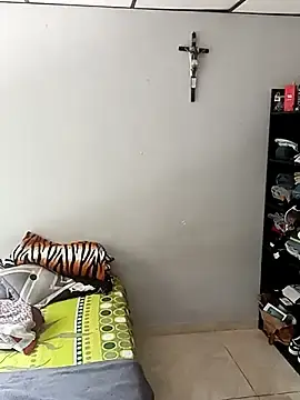 Stripchat Watch Live Sex Cams of stefanie010