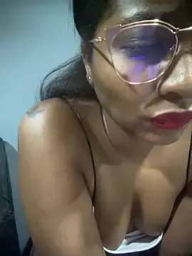 Stripchat Sex Cam of Berry_Bans