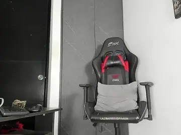 Stripchat Best live sex cam show of sergiio_mesa27