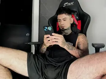 Stripchat Free Live Porn of sergiio_mesa27