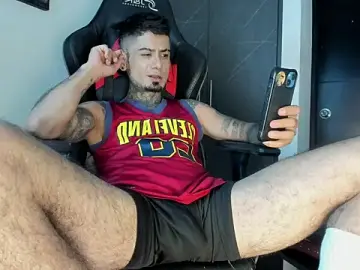 Stripchat Adult Video Chat of sergiio_mesa27