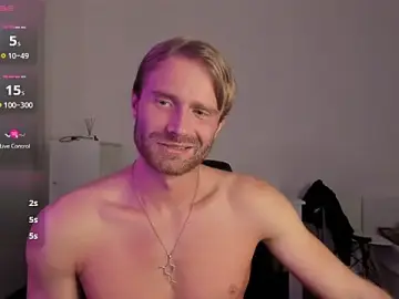 Stripchat Adult Video Chat of Paul_Rolex