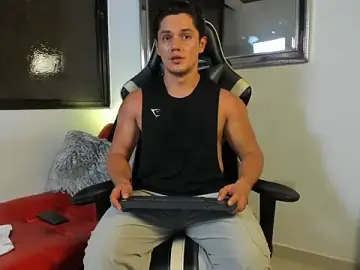 Stripchat Free Porn Cam of julian_wallace