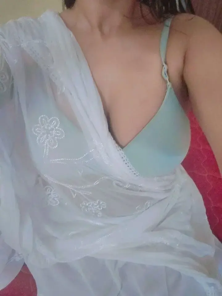 Niveda_Telugu