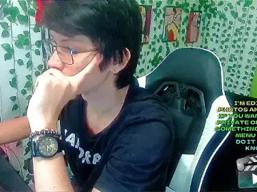 Stripchat Free Porn Cam of Andy_gray