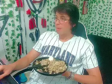 Stripchat Free Porn Cam of Andy_gray