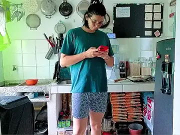 Stripchat Sex Cam of Andy_gray