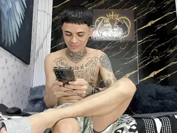 Stripchat Sex Cam of exotic_hot_couple