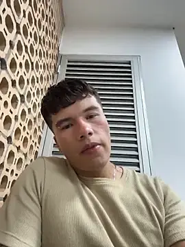 Stripchat Live Porn of Logan_smith1