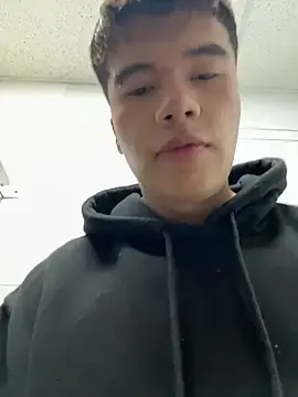 Stripchat Best live sex cam show of Logan_smith1