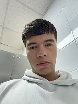 Stripchat Best live sex cam show of Logan_smith1