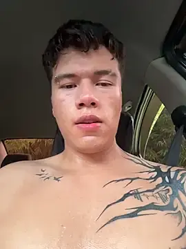 Stripchat Live Sex of Logan_smith1