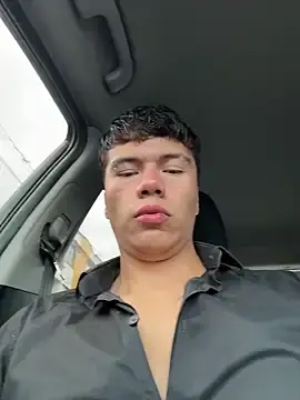 Stripchat Free Live Porn of Logan_smith1
