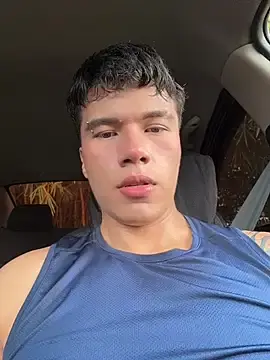 Stripchat Best live sex cam show of Logan_smith1