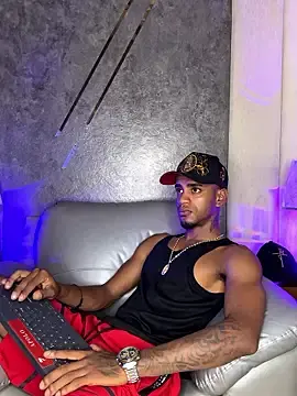 Stripchat Free Porn Cam of AaronCruz_