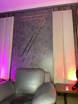 Stripchat Live Sex of AaronCruz_