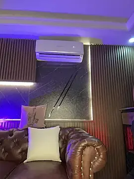 Stripchat Free Porn Cam of AaronCruz_