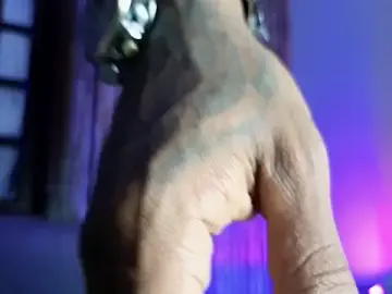 Stripchat Nude Webcam of AaronCruz_