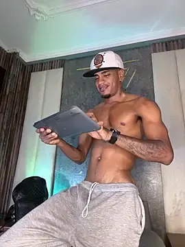 Stripchat Adult Webcams of AaronCruz_