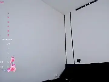 Stripchat Sex Cam of IsabellBigtitsxx