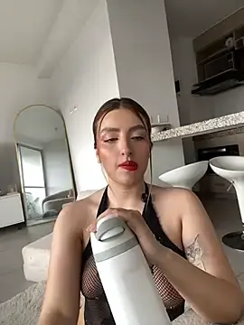 Stripchat Free Live Porn of Anavi_