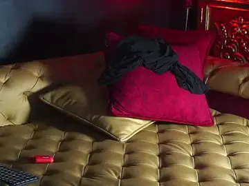 Stripchat Nude Webcam of dantecoppolaa_