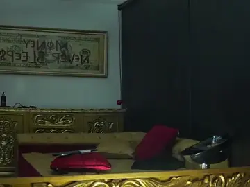 Stripchat Best Webcam of dantecoppolaa_