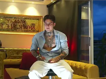 Stripchat Watch Live Sex Cams of dantecoppolaa_