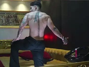 Stripchat Live Porn of dantecoppolaa_