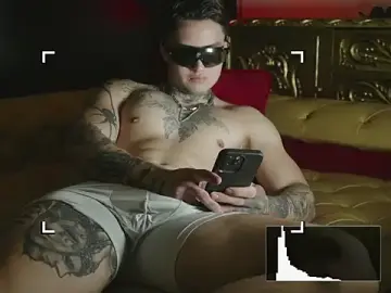 Stripchat Free Live Porn of dantecoppolaa_