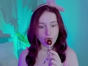 Stripchat Sex Cam of L1ittle_kitty_