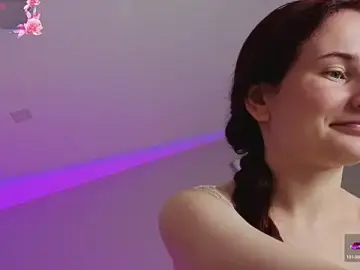Stripchat Free Porn Cam of L1ittle_kitty_
