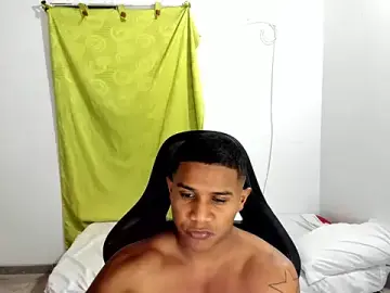 Stripchat Watch Live Sex Cams of corzoethan