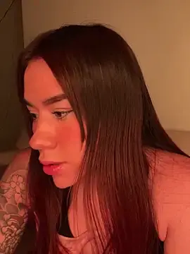 Stripchat Nude Webcam of Im_Valen_Cute
