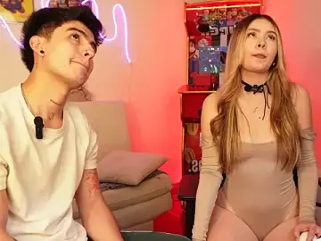 Stripchat Adult Webcam of tommy_and_sophie