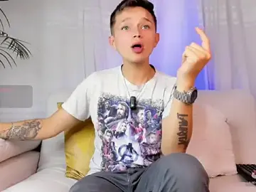 Stripchat Live Porn of Tim_wolf