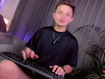 Stripchat Nude Webcam of Tim_wolf