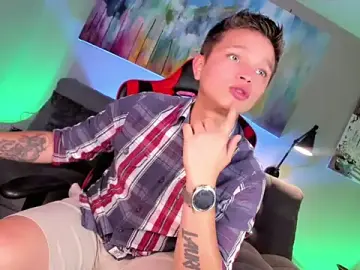 Stripchat Free Porn Cam of Tim_wolf