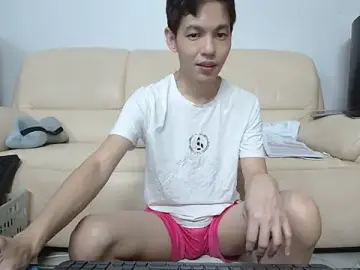 Stripchat Live Sex Cam of andrewooi